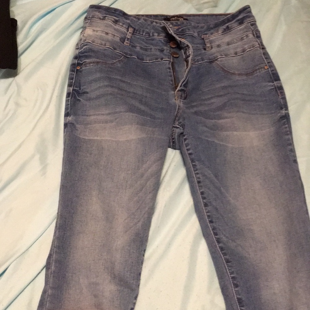 High waisted jeans